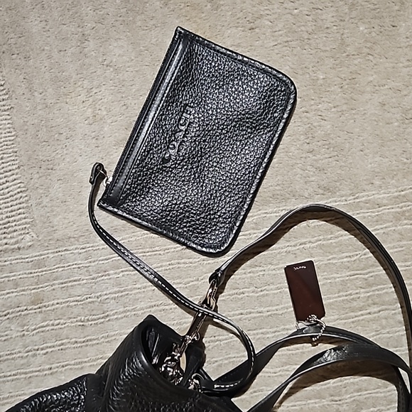 NWT Coach hadley large duffle tote - Picture 7 of 12